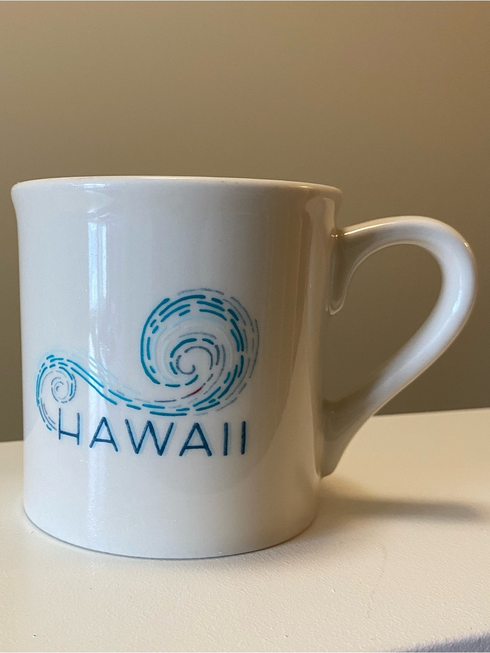 Moving Sale! Starbucks Hawaii Mug 14oz Like New